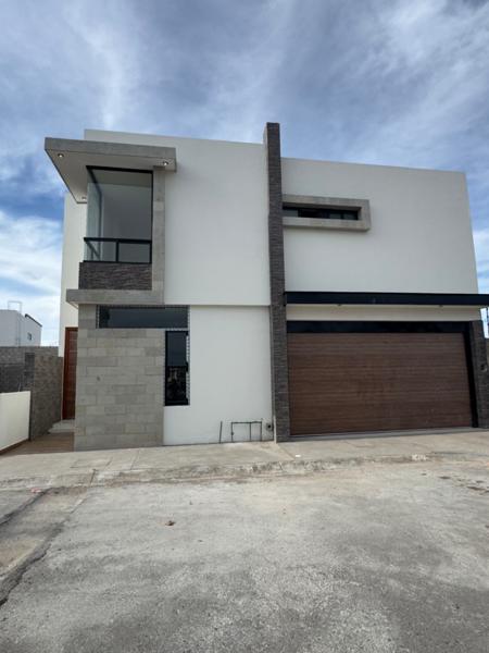 Estrena casa en viñedos Estrena casa en viñedos