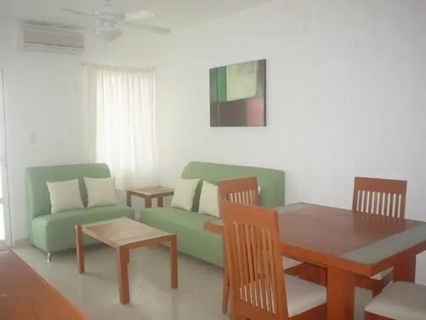 Departamento amueblado en renta (PB) en Villas del Sol, Mérida.