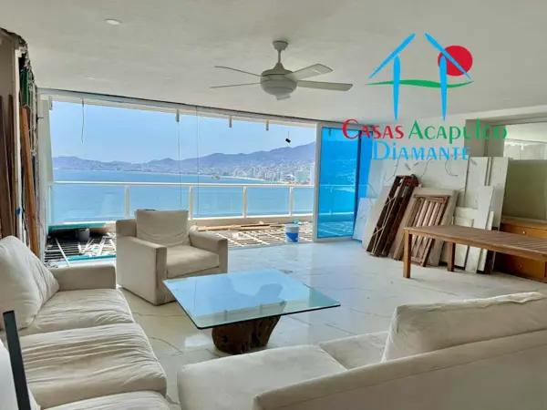 Departamento de playa con 4 recámaras y vista al mar