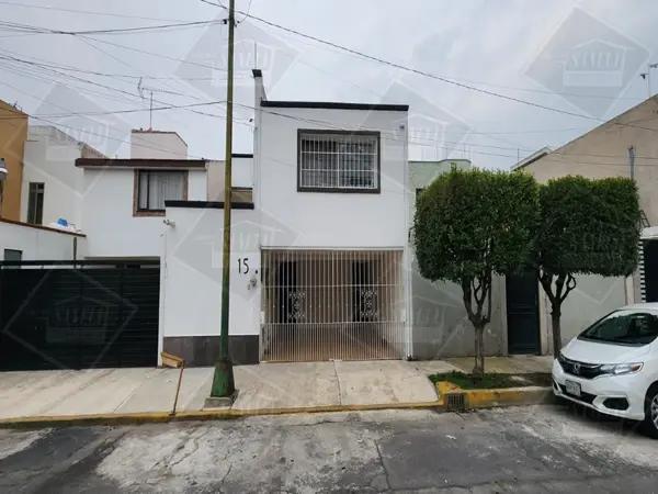 CASA EN RENTA COL. LOMAS ESTRELLA IZTAPALAPA