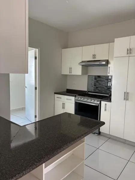 RENTA DE CASA EN RINCON DE LOS ENCINOS AL NORTE DE SALTILLO