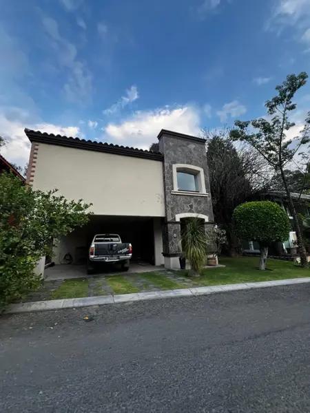 Casa en venta en Zerezotla San Pedro Cholula estilo toscano Casa en venta en Zerezotla San Pedro Cholula estilo toscano