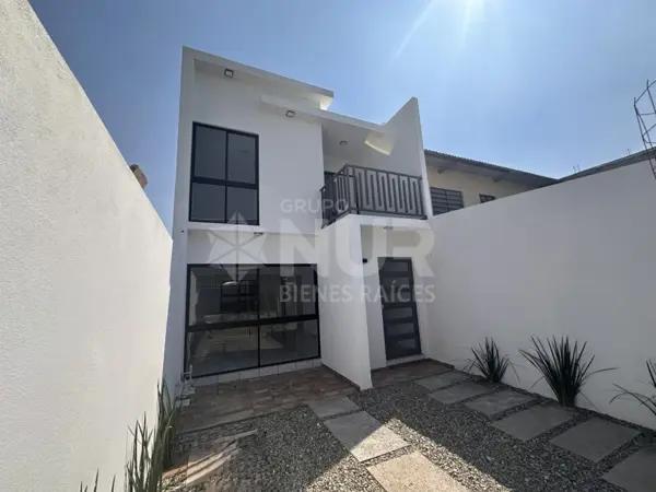 CASA EN VENTA ESQUINA FRACC. LA SELVA CASA EN VENTA ESQUINA FRACC. LA SELVA