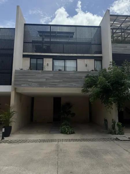 Townhouse en renta en Merida,Yucatan en Temozon Norte,amueblada y con paneles solares Townhouse en renta en Merida,Yucatan en Temozon Norte,amueblada y con paneles solares