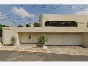 Casa en venta en Vista Hermosa, Monterrey, Nuevo León