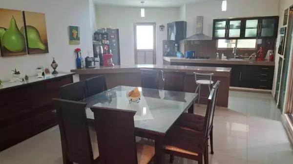 VENTA CASA BONITA
FRACC. LOMAS DEL SOL
RIVIERA VERACRUZANA
