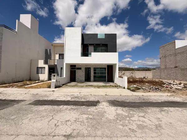 Casa en Venta en Mineral de la Reforma, Hidalgo - Fraccionamiento Privado con Amenidades Destacadas Casa en Venta en Mineral de la Reforma, Hidalgo - Fraccionamiento Privado con Amenidades Destacadas