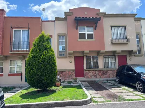 CASA EN VENTA EN REAL SOLARE