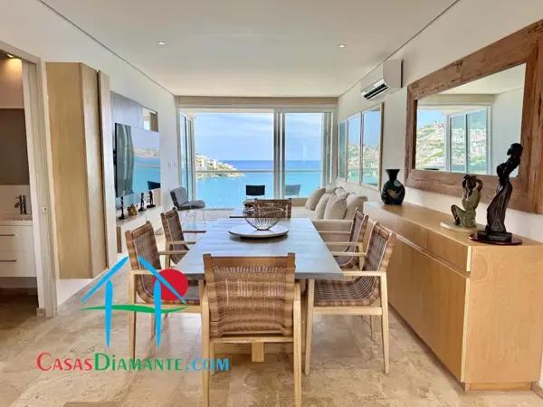 Departamento con 2 recámaras, terraza y vista al mar