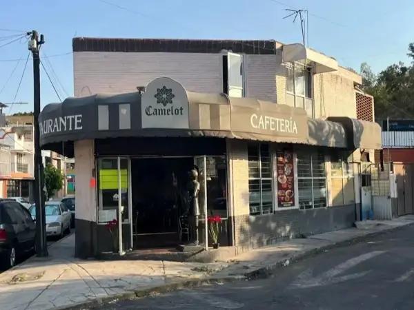 VENTA DE DEPARTAMENTO CON LOCAL COMERCIAL VENTA DE DEPARTAMENTO CON LOCAL COMERCIAL