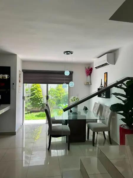 Renta de Casa en Montenova, García - Oportunidad Única con Amplias Amenidades