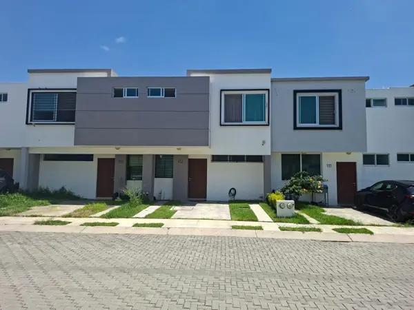 Casa en Venta en Zapopan: Moderna y con Amenidades en Nuevo México Casa en Venta en Zapopan: Moderna y con Amenidades en Nuevo México