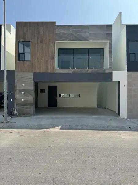 Casa en venta en Cumbres Elite Premier, Monterrey: Residencia en Privada con Amenidades