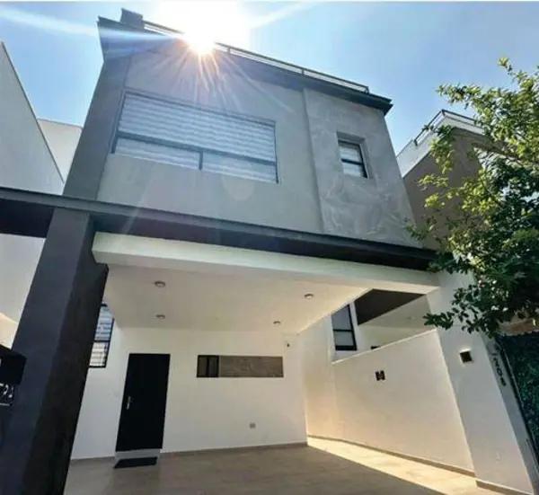 CASA EN RENTA AMUEBLADA EN DOMINIO CUMBRES, GARCIA
