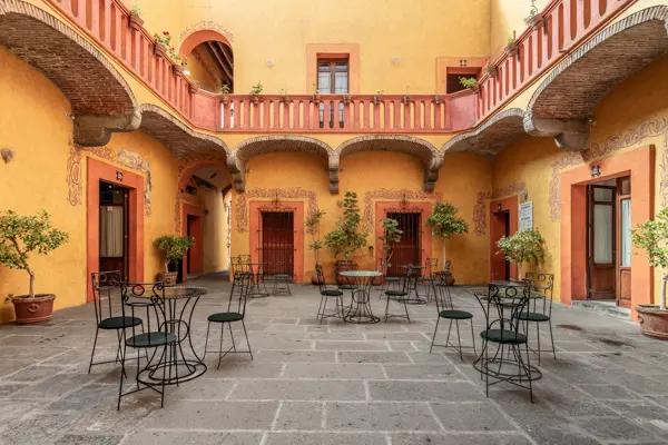 AMPLIA CASONA EN VENTA EN EL CENTRO HISTÓRICO DE PUEBLA