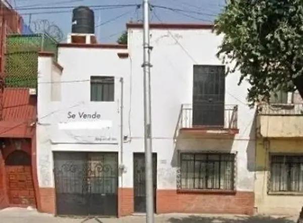 Terreno en Venta sobre Calzada de Tlalpan con Uso de Suelo HM/8/30/Z