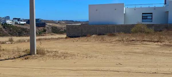 Venta de Terreno Habitacional en Esquina en Coronado Vistas, Tijuana