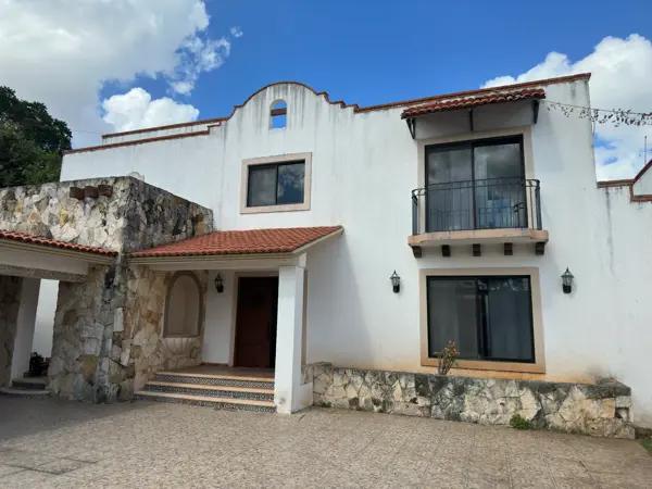 En Venta Casa con Piscina, en Montes de Amé
