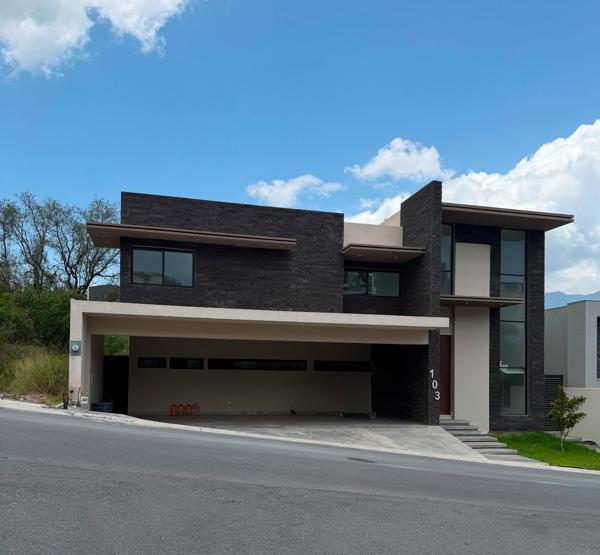 CASA EN VENTA EN SIERRA ALTA, MONTERREY