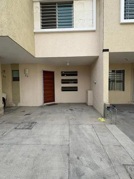 Casa Renta Amueblada,3 Habitaciones, Mide 150 m² Coto Privado Solo 8 Casas Colli Urbano, Zapopan.
