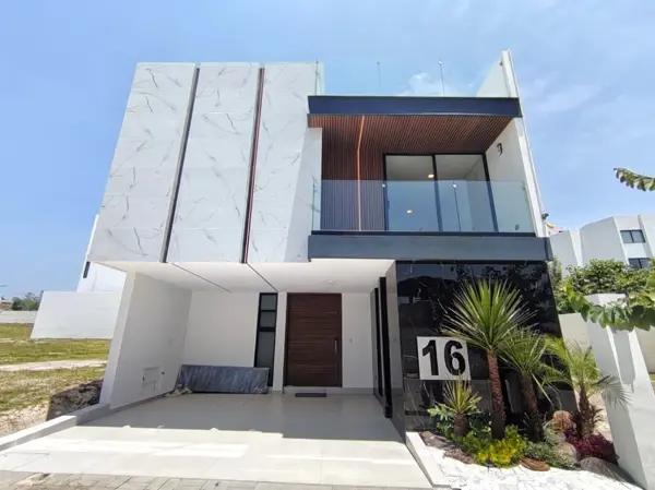 CASA EN VENTA EN PARQUE ALVEA, LOMAS DE ANGELÓPOLIS III