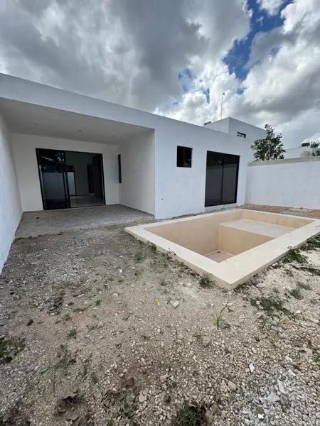 CASA DE 1 PLANTA EN PRIVADA EN CONKAL