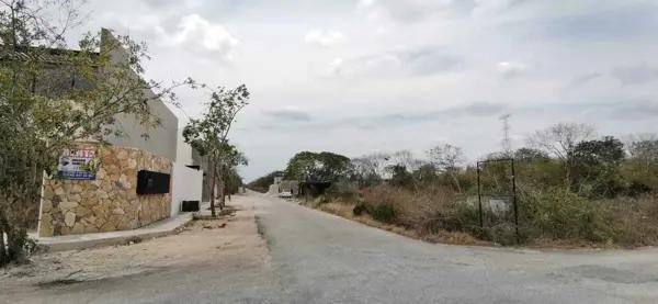 TERRENO EN VENTA TEMOZON NORTE, 450M2 TERRENO EN VENTA TEMOZON NORTE, 450M2