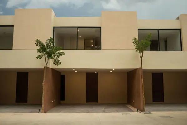 TOWNHOUSE 3 RECAMARAS EN DZITYA