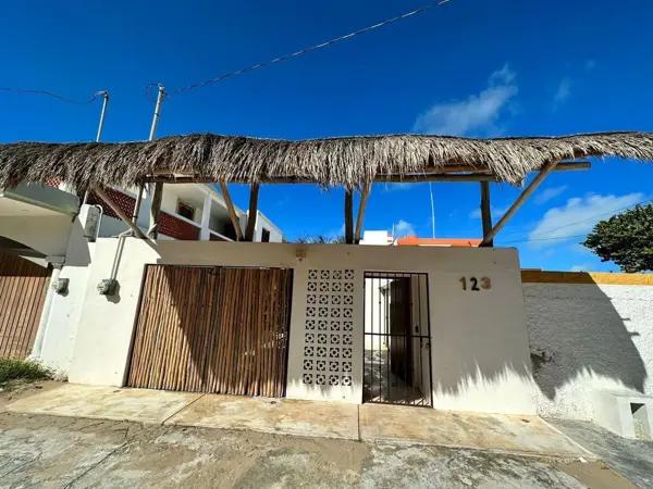 CASA FRENTE AL MAR AMUEBLADA, TELCHAC PUERTO