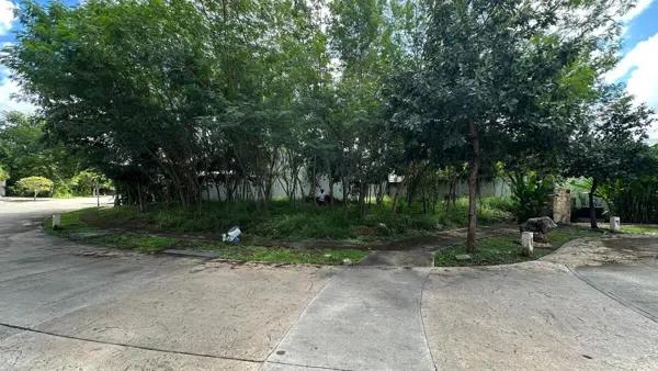 TERRENO ESQUINA EN PRIVADA PREMIUM AL NORTE DE MERIDA