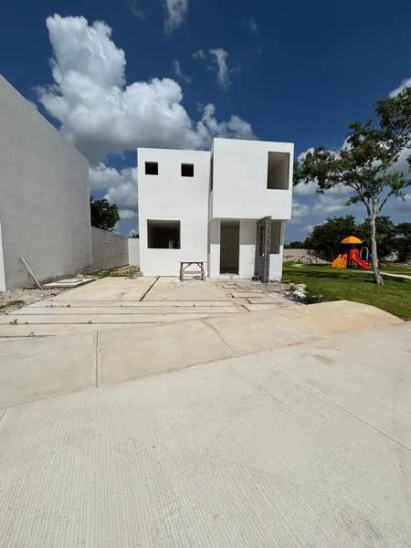 CASA DE 2 RECAMARAS ENTREGA INMEDIATA,PRIVADA