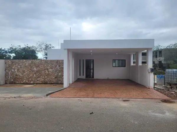 CASA DE UNA PLANTA, EN PRIVADA,CONKAL