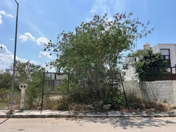 Lote urbanizado en Cholul Vida Verde F15