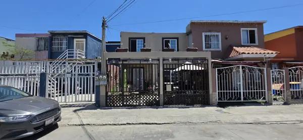 CASA VENTA EN OTAY JARDIN, EXCELENTE CONSERVACION, FRENTE A UABC, 4 RECS, 2 ESTAC.  $ 3,750,000 PESO