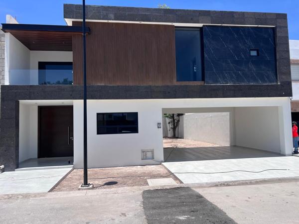 CASA EN LAS TROJES CASA EN LAS TROJES