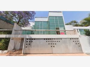 Casa en venta en La Herradura, Huixquilucan, México