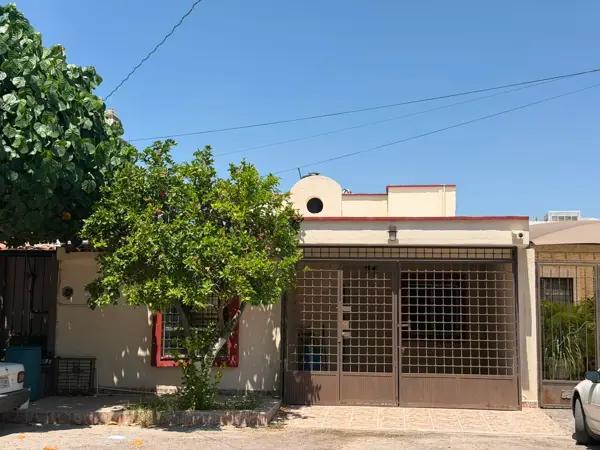Casa en venta en Villas Saltillo 400, Torreón, Coahuila de Zaragoza Casa en venta en Villas Saltillo 400, Torreón, Coahuila de Zaragoza
