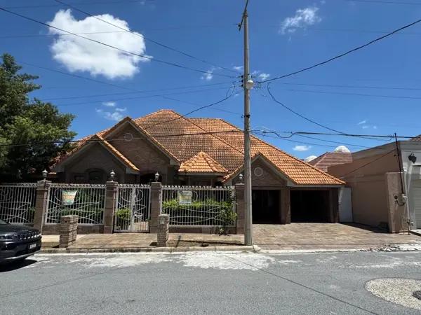 Casa en venta en Las Fuentes, Reynosa, Tamaulipas