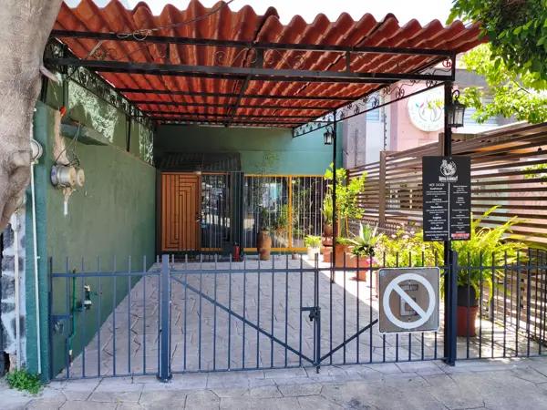 LOCAL COMERCIAL PARA ALIMENTOS, CAFETERIA, OFICINAS.