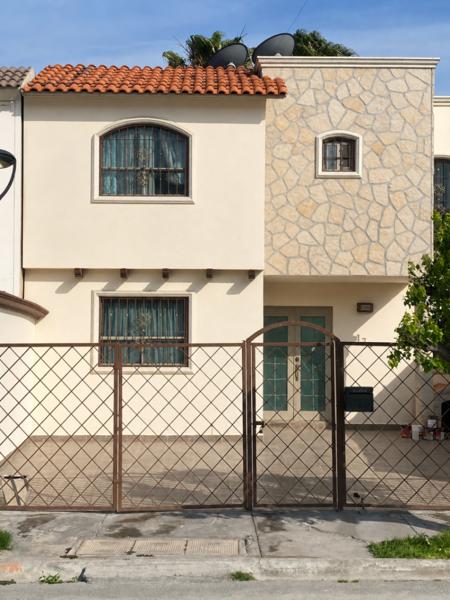CASA EN VENTA EN FRACC. LAS QUINTAS