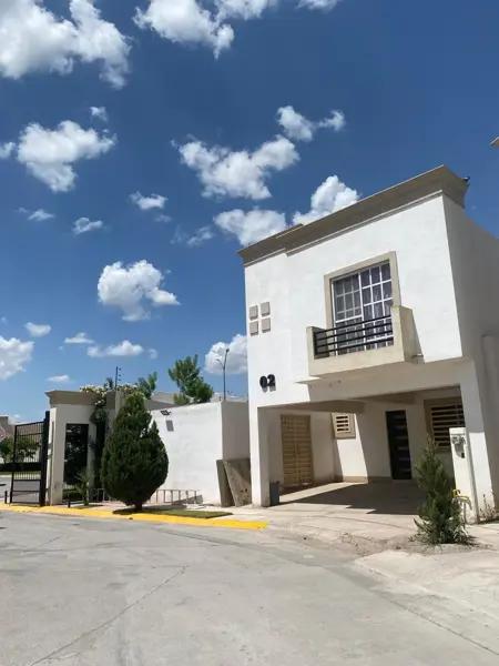 CASA EN VENTA EN AMPLIACION SENDEROS, TORREÓN COAH. CASA EN VENTA EN AMPLIACION SENDEROS, TORREÓN COAH.