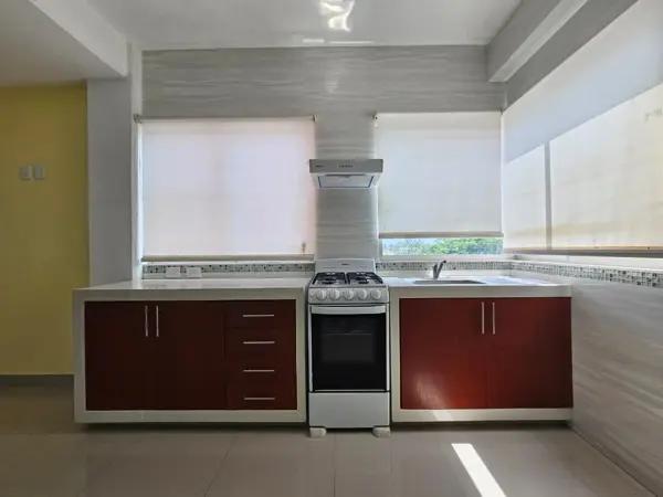 RENTO DEPARTAMENTO CERCA DE PLAZA AMERICAS SOBRE AVENIDA EJERCITO