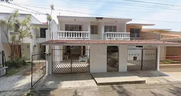 CASA EN VENTA ( Fuentes de las Ánimas )