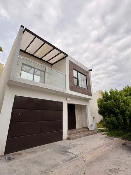 Casa en Renta con Ampliación / Fraccionamiento Privado al Oriente de Saltillo /Puerta del Rey Casa en Renta con Ampliación / Fraccionamiento Privado al Oriente de Saltillo /Puerta del Rey