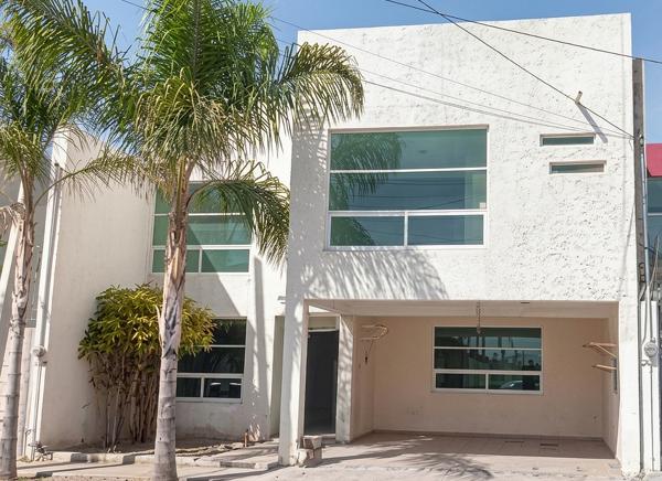 Hidalgo, Francisco I. Madero, Col. Magisterio. Casa en Venta