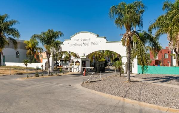 Fracc. Residencial Jardines del Eden Tlajomulco de Zúñiga Jalisco Casa En Venta