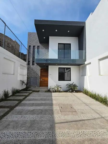 Tlajomulco, Jalisco-Casa en Venta