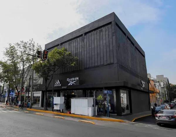 Calzada México-Tacuba, Renta de Local Comercial, Popotla, CDMX. Calzada México-Tacuba, Renta de Local Comercial, Popotla, CDMX.