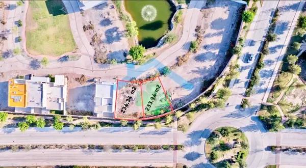 TERRENO RESIDENCIAL  FRENTE AL LAGO