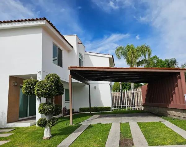 Casa en Renta 3 Recámaras y Paneles Solares | Real del Bosque, Corregidora Casa en Renta 3 Recámaras y Paneles Solares | Real del Bosque, Corregidora